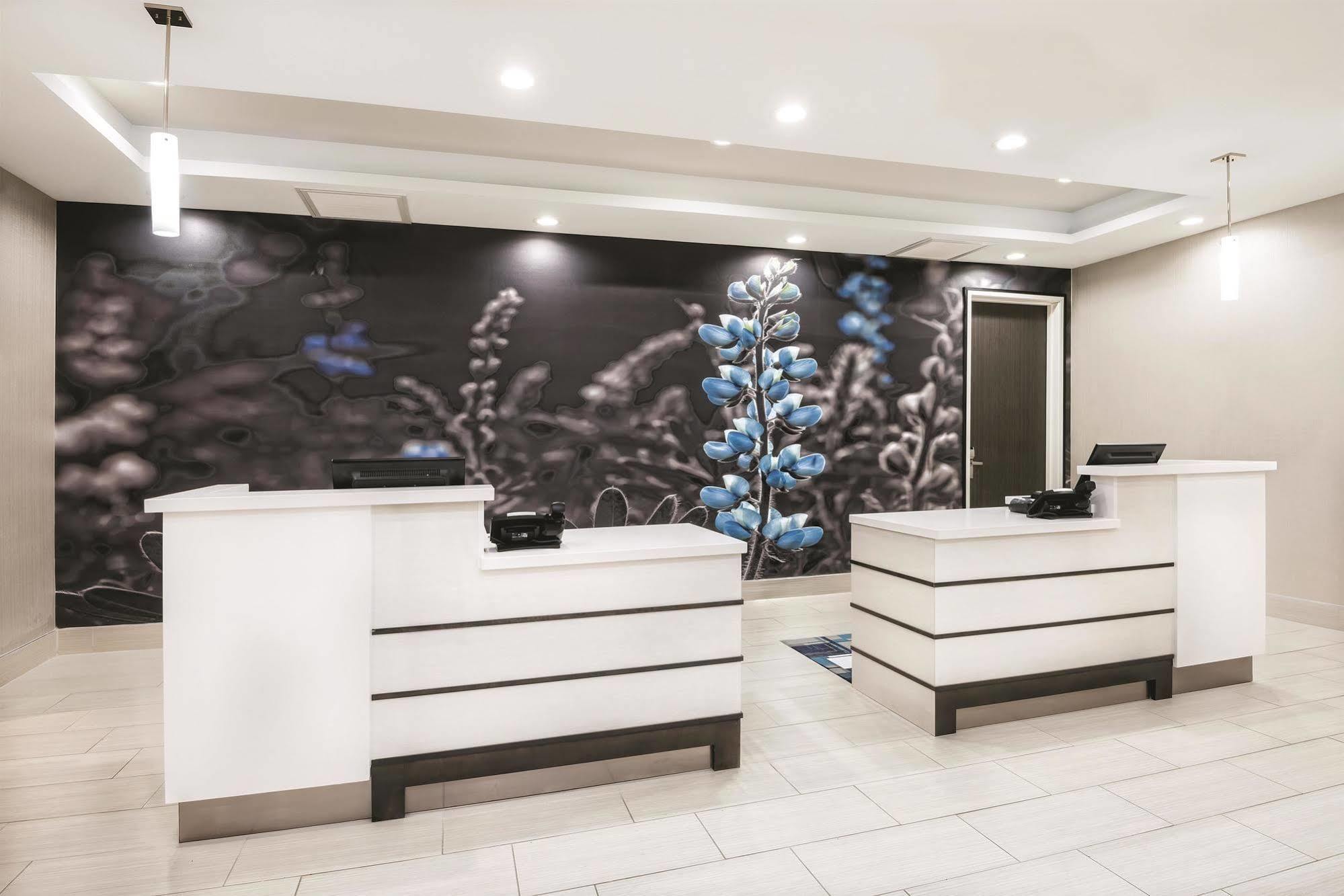La Quinta By Wyndham Odessa North - Sienna Tower Hotel Luaran gambar